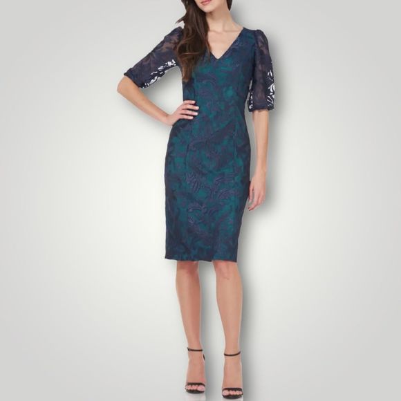 ☀️☀️☀️ JS Celestial Embroidered Cocktail Dress Size 4 - Picture 2 of 11